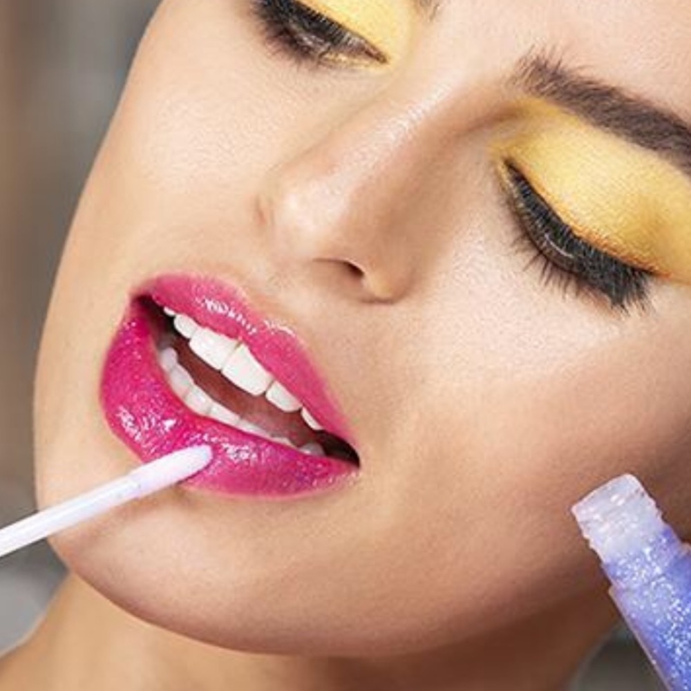 $5 Bundle Item ⭐️ Winky Lux Disco Kitten Lip Gloss - Picture 2 of 2